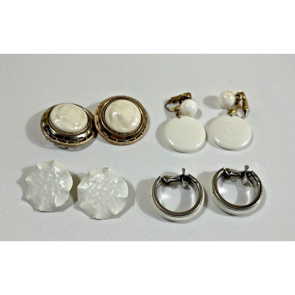 Vintage Clip On Earrings Lot 4 Pairs White Lucite Enamel Gold Silver Tone Mod MC